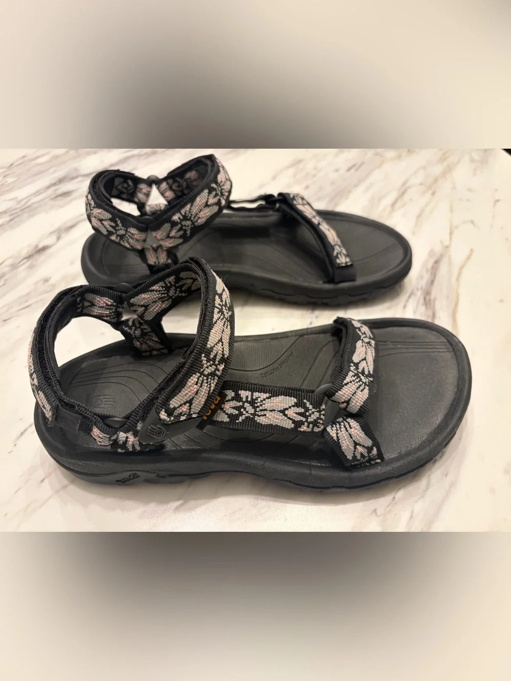 Teva Hazel/Black Hurricane 4 Sport Sandals Women's US Size 7